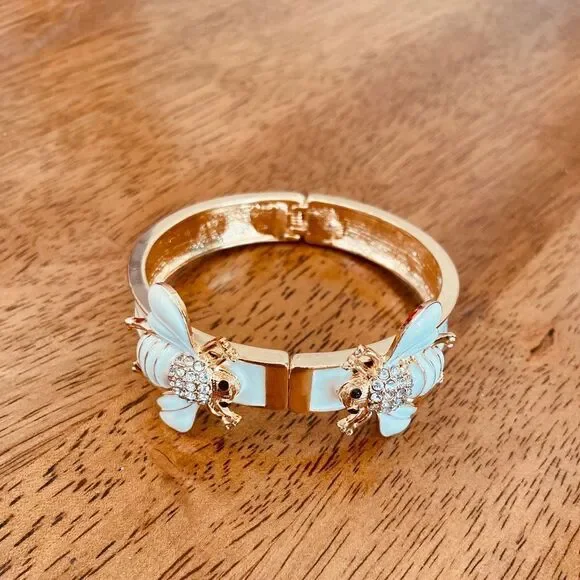 Gold Tone White Enamel Bee Bangle Bracelet Crystal Rhinestone Insect Statement - Picture 6 of 12